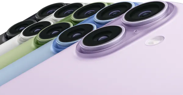 iPhone 17, tył urządzenia, system dwóch aparatów Fusion, modele w pięciu kolorach: czarny, biały, szałwia, gołębi i lawenda, nachodzące na siebie