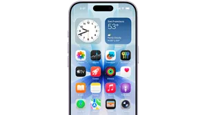 iPhone 17, przód urządzenia, aparat Center Stage pośrodku u góry