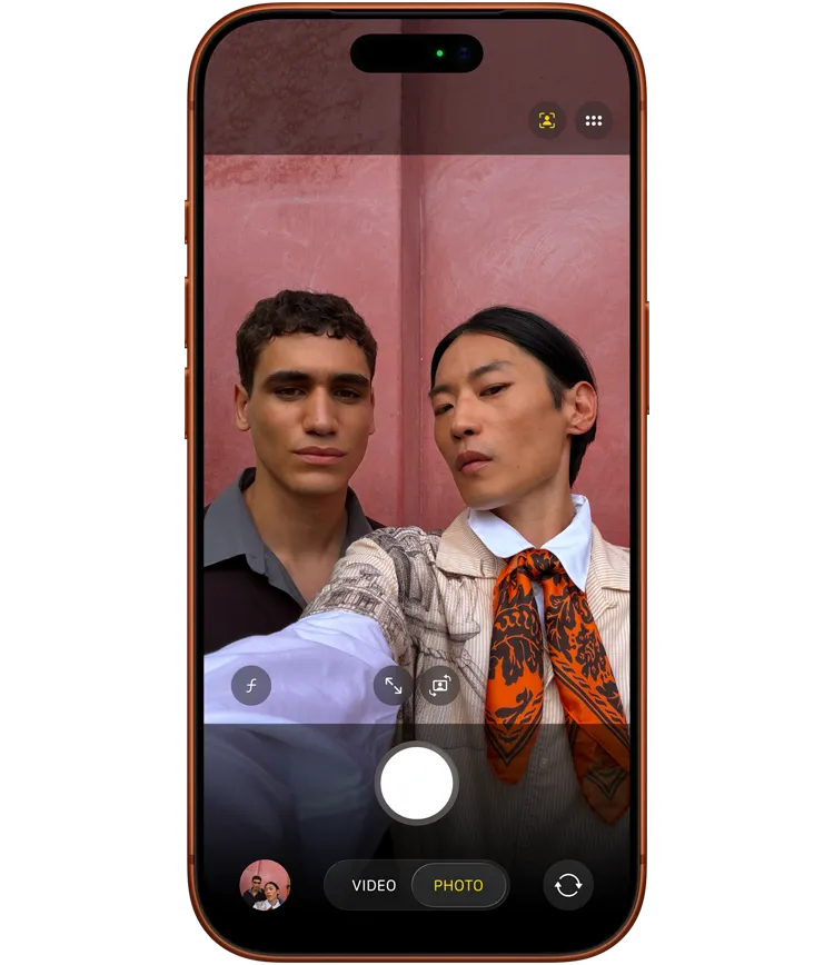 iPhone 17 Pro, przód obudowy, funkcja Centrum uwagi w zdjęciach