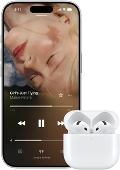 iPhone i AirPodsy w otwartym etui ładującym