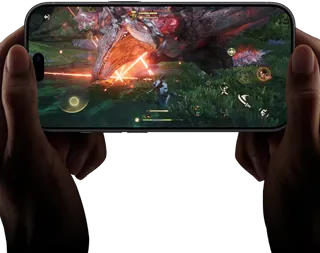 iPhone 18 Pro, przód obudowy, na ekranie zaprezentowane możliwości czipa A20 Pro za pomocą sceny z gry Monster Hunter Outlanders