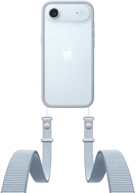 Pokazany od tyłu iPhone Air w kolorze błękitnym, w jasnoszarej ramce z przypiętym paskiem na ramię, wyeksponowane są system aparatu Fusion w górnej części urządzenia i logo Apple pośrodku