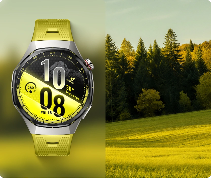 Zegarek Huawei Watch GT 7 Pro na żółtozielonym pasku, z tytanową kopertą, obok zdjęcie zielonożółtych pół i lasu