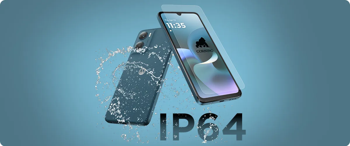 Smartfon Motorola moto g06 POWER z wodą rozpryskującą się na obudowie, oznaczenie wodoodporności IP64 i szkło Corning