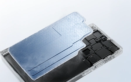 Podwójne komory parowe z technologią liquid metal dla 15% lepszego chłodzenia