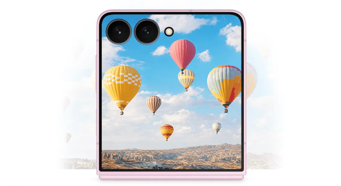 Ekran zewnętrzny Galaxy Z Flip8 wyświetla kolorowe balony na tle nieba. Ekran zewnętrzny Galaxy Z Flip8 wyświetla kolorowe balony na tle nieba.