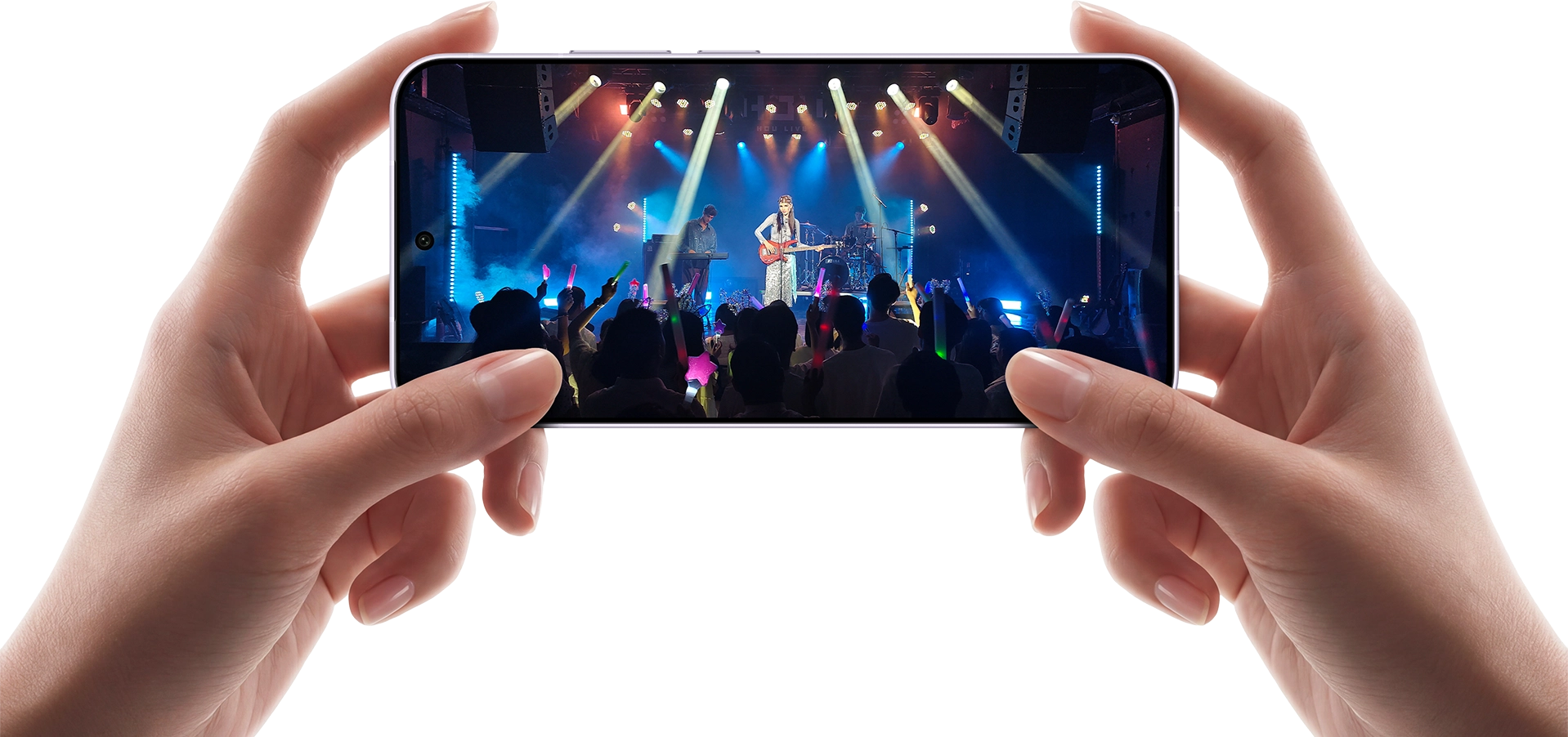 dłonie trzymające smartfon vivo x300 fe, wykonujące zdjęcie sceniczne z 10-krotnym zoomem