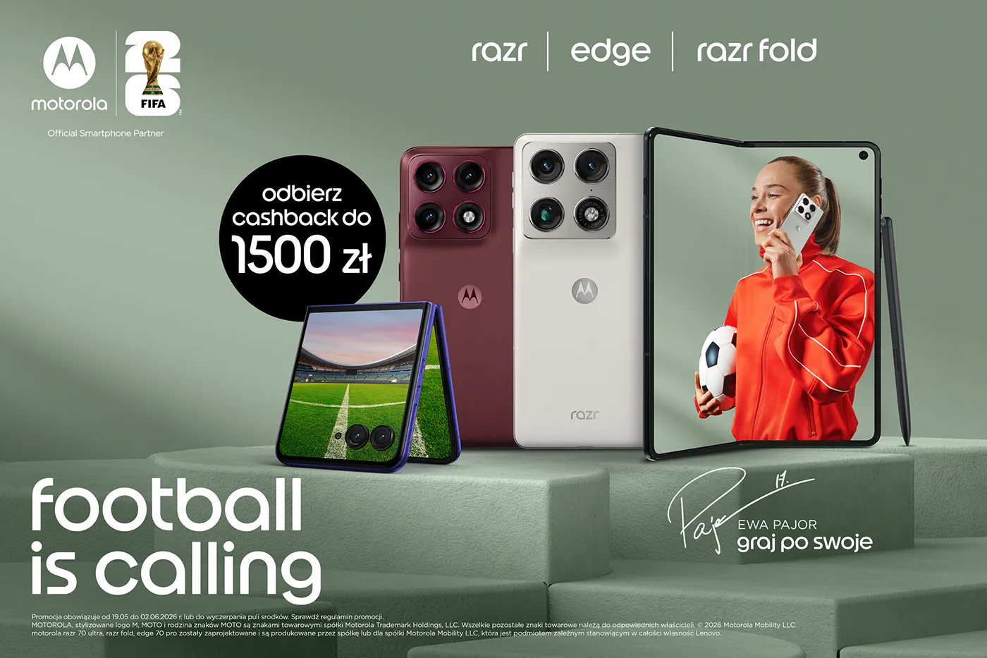 Smartfony motorola na podium z napisem football calling